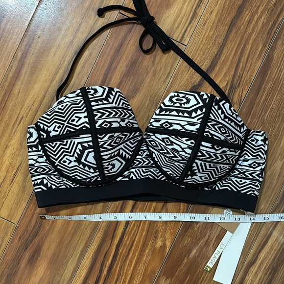La Plage Other - La Plage black & white swim top, size XXL, NWT.
